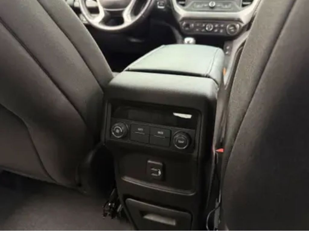 2019 GMC Acadia SLE-2 - Photo 16
